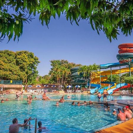 Caldas Novas - Piazza Diroma - Com Ingressos Do Acqua Park Todos Os Dias 외부 사진